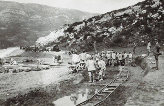 Betonvers concrete sleepers Tirana Albania 1918 1920